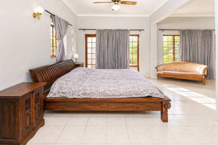 5 Bedroom Property for Sale in Schoemansville North West
